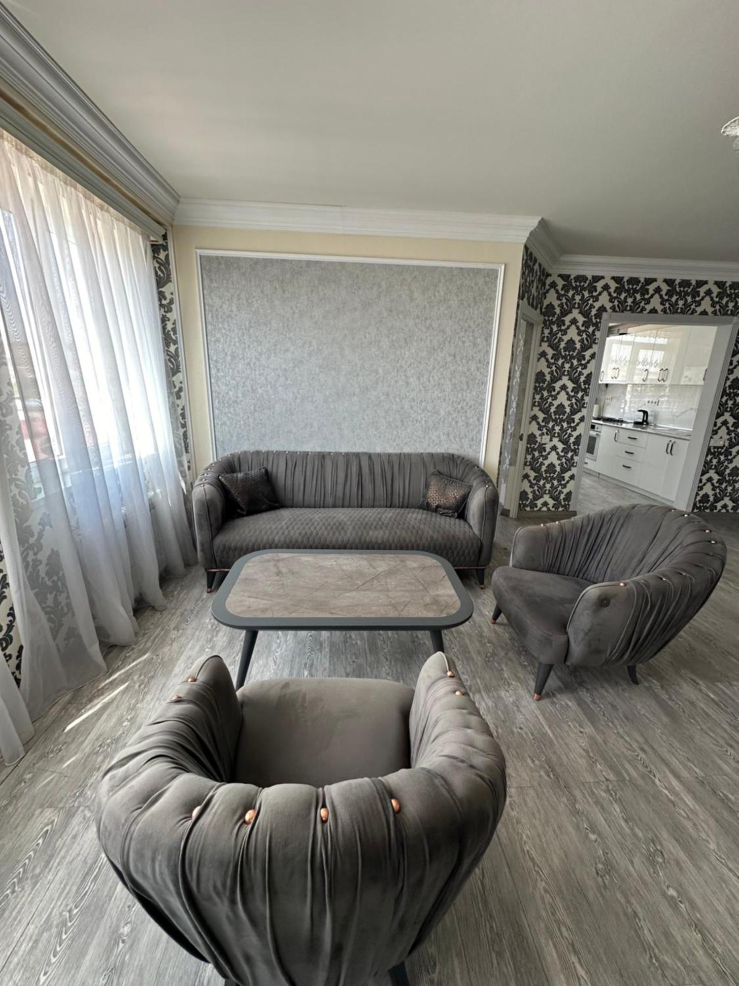 Beautiful Apartment In Yerevan) Luaran gambar